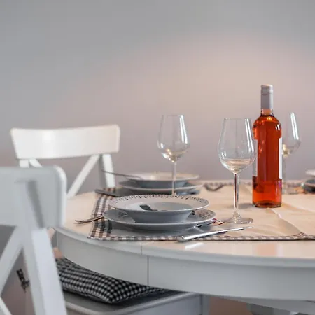 App Gloria Dei Hotel *